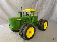 Ertl John Deere Tractor