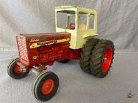 International Farmall 1456