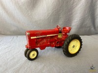 Ertl International Tractor