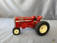 Ertl International Tractor