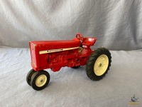 Ertl International Tractor