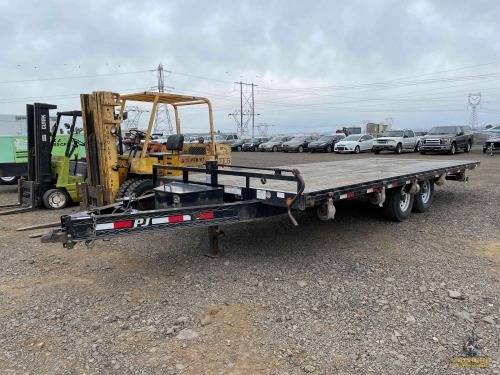 2017 PJ 8222 Tilt Deck Trailer