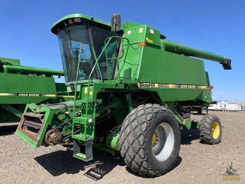 John Deere 9500 Hillside Combine