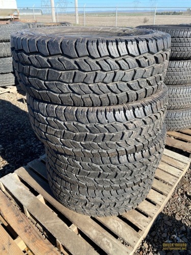 (4) 32x11.50R15LT Tires