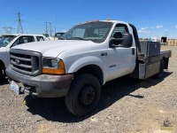 1999 Ford F-450 Flatbed Truck