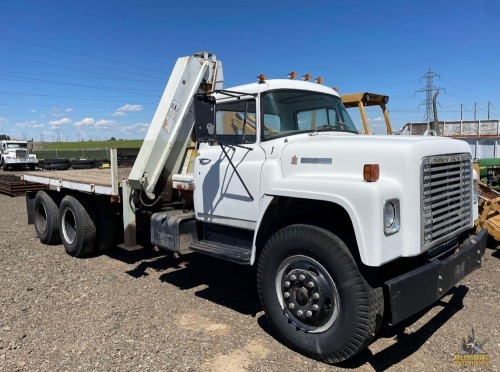 1975 IH 1700 Truck w/ Knuckle Boom Not Running