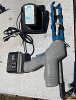 Cox 14.4V Chalking Gun