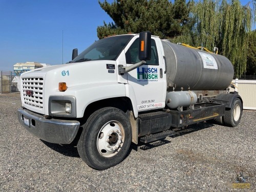 #61 2006 GMC C7500 Tanker Truck