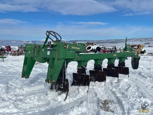 John Deere 975 5-Btm Switch Plow