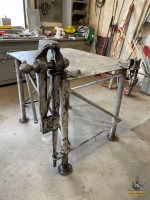 44x35 Table w/Post & Pipe Vise