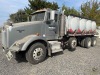 #88 2007 Kenworth T800B Nurse Truck