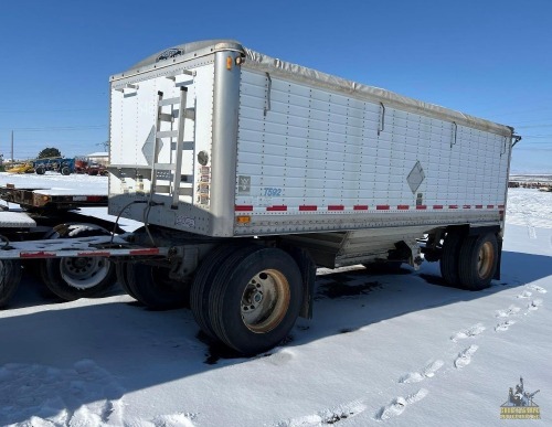 2002 Wilson Pacesetter Aluminum Hopper Pup Trailer