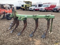 John Deere E0900 7-Shank Ripper