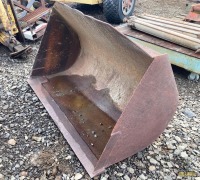 IH 53" Loader Bucket