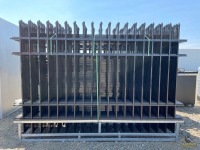 (22) Diggit Fence Panels