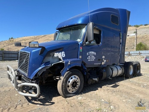 2015 Volvo Parts Semi Truck