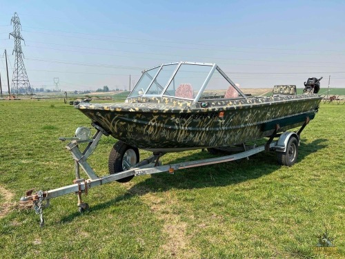 1984 Jonson 19' Fishing Boat w/Calkins Trailer