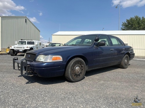 2005 Ford Crown Victoria Sedan