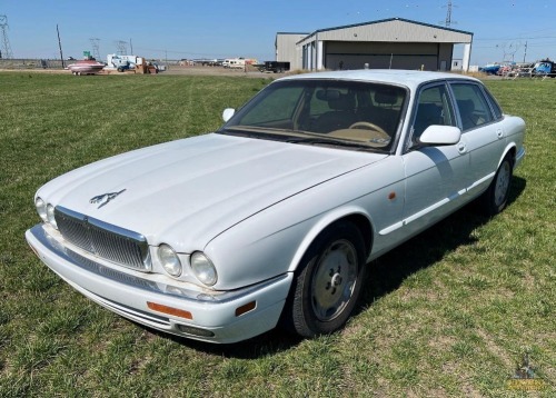 1995 Jaguar XJ6 Sedan