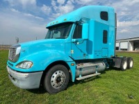 2007 Freightliner Columbia 120 Semi Truck - Currently Not Getting Diesel