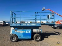 1999 Genie GS-3268 RT Scissor Lift