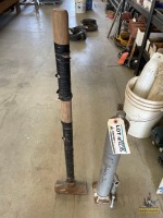 18" Bottle Jack & Sledge Hammer - Offsite