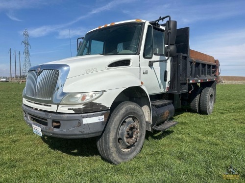 2005 International 4400 Dump Truck