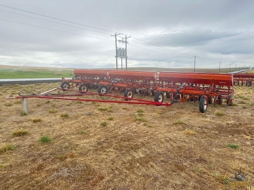 IH 150 Hillside 36' Grain Drills