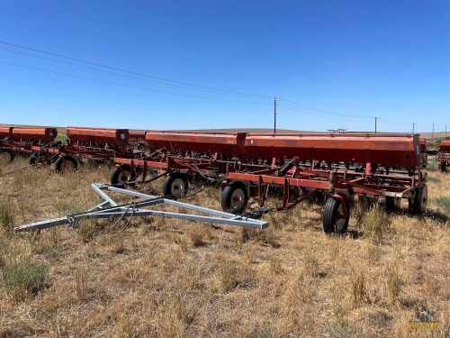 IH 150 Hillside 24' Grain Drills