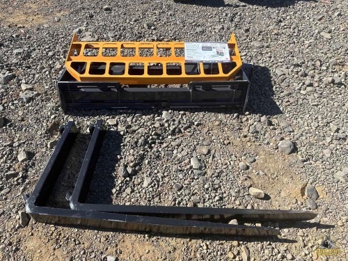 LandHoner Skid Steer Pallet Fork