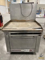 Southbend Gas Range Griddle & Oven