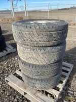 (4) P265/70R17 Tires w/Rims