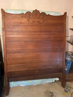 Cross Sawn Oak Bed - Offsite