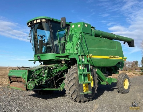 2000 John Deere 9450 Combine - East Moses Lake