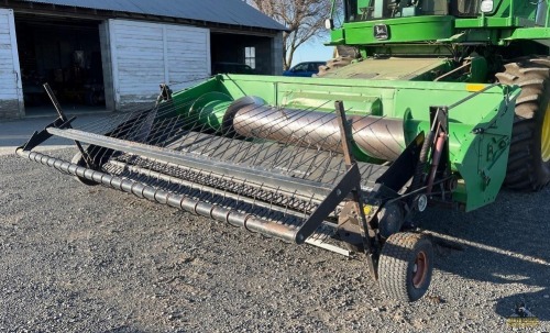 John Deere 914 Pickup Header w/Rake Up - East Moses Lake