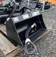 Lanty 24" Tilting Bucket