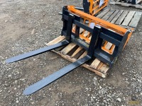 LandHonor Skid Steer Pallet Fork