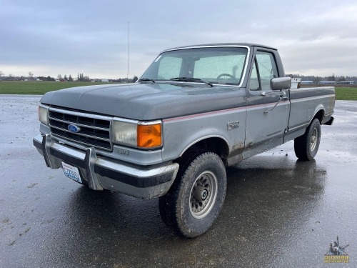 1990 Ford F250XL Pickup Truck