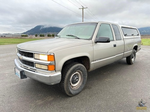 1998 Chevy C2500 Pickup Truck