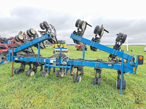 Kinze 1500 Side Dresser