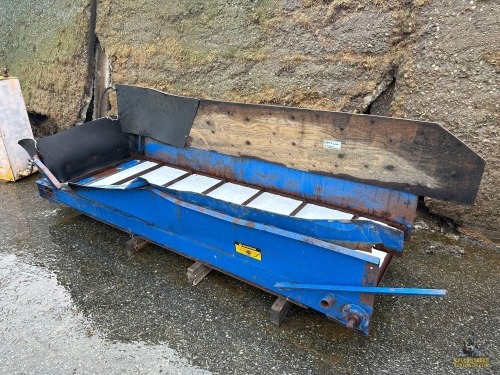 Feed Wagon Conveyor