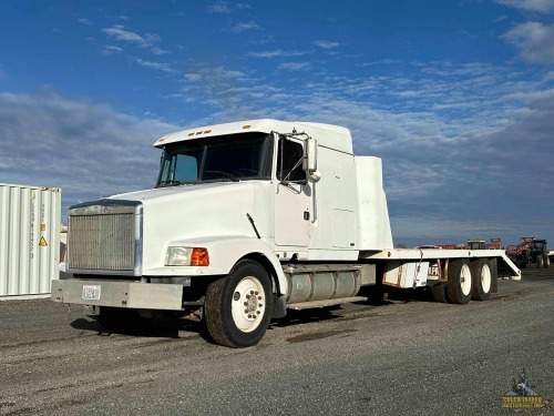 1989 White GMC WIA Loader Hauler