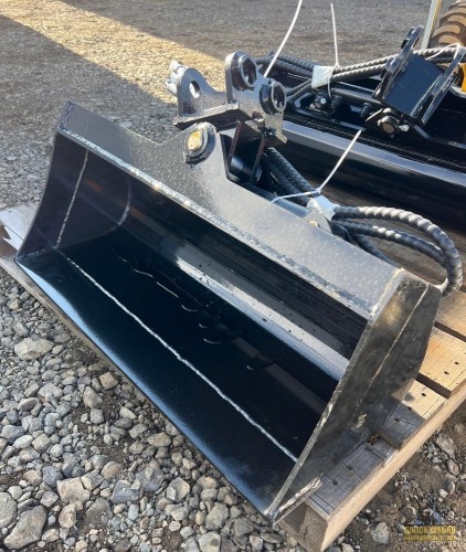 32" Micro Excavator Bucket