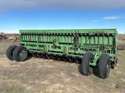 Great Plains Solid Stand 15 Grain Drill