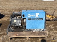 Miller Bobcat 225G Welder