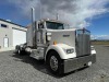 2015 Kenworth W900 Semi Truck - 8